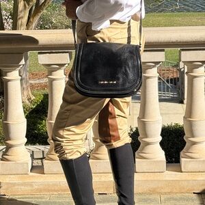 ANTONIO MELANI Genuine Leather, Elegant Black Crossbody Bag